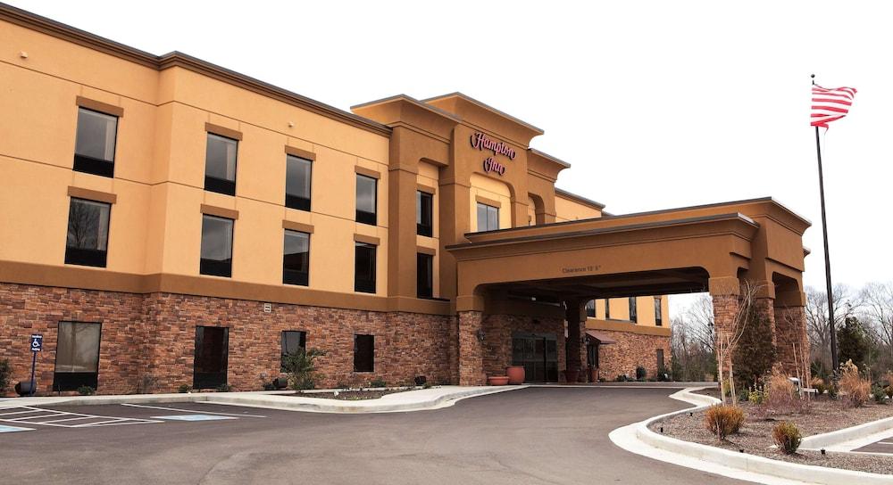 Hampton Inn Milan Bagian luar foto