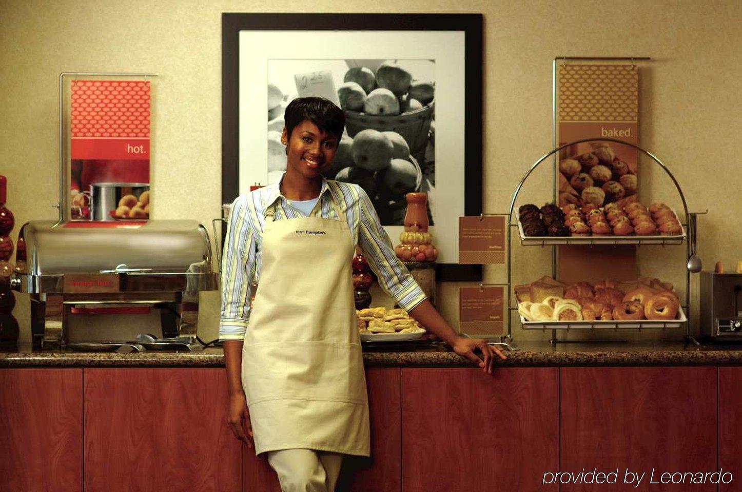 Hampton Inn Milan Restoran foto