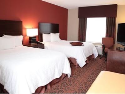 Hampton Inn Milan Bagian luar foto