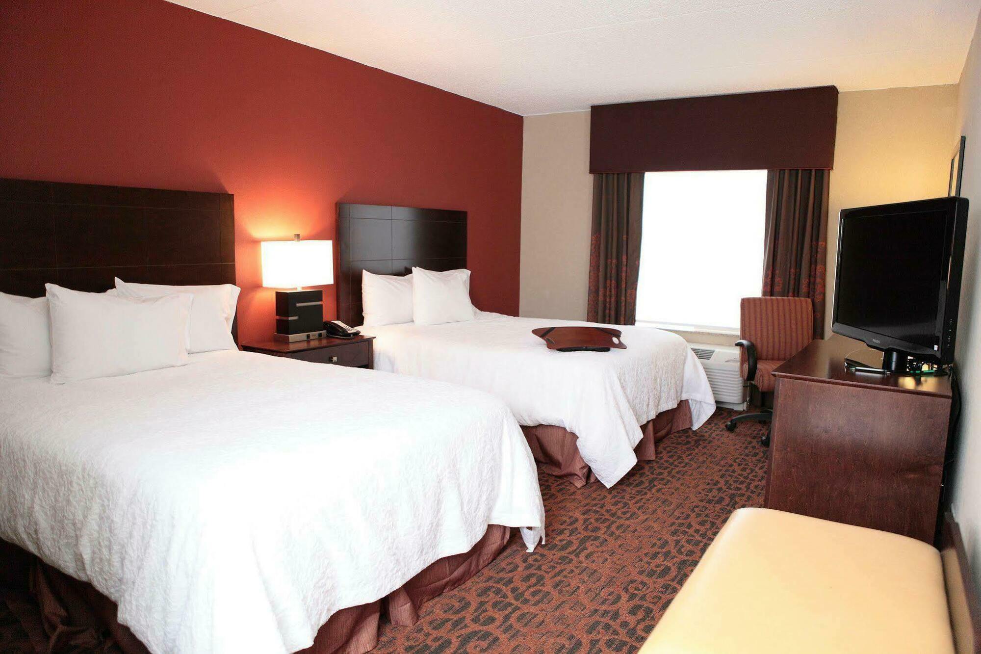 Hampton Inn Milan Ruang foto